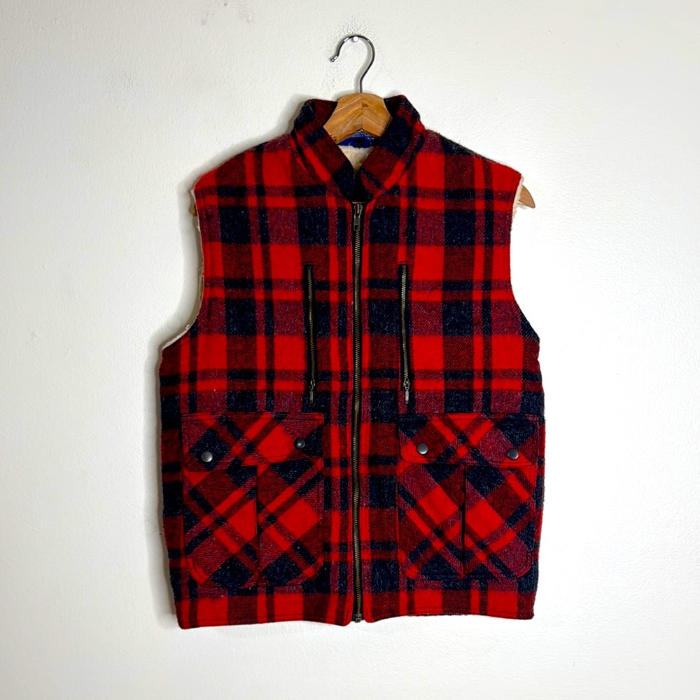 Vtg Northern Summit Wool Blend Vest Heavy Sherpa Lined plaid size small outdoors